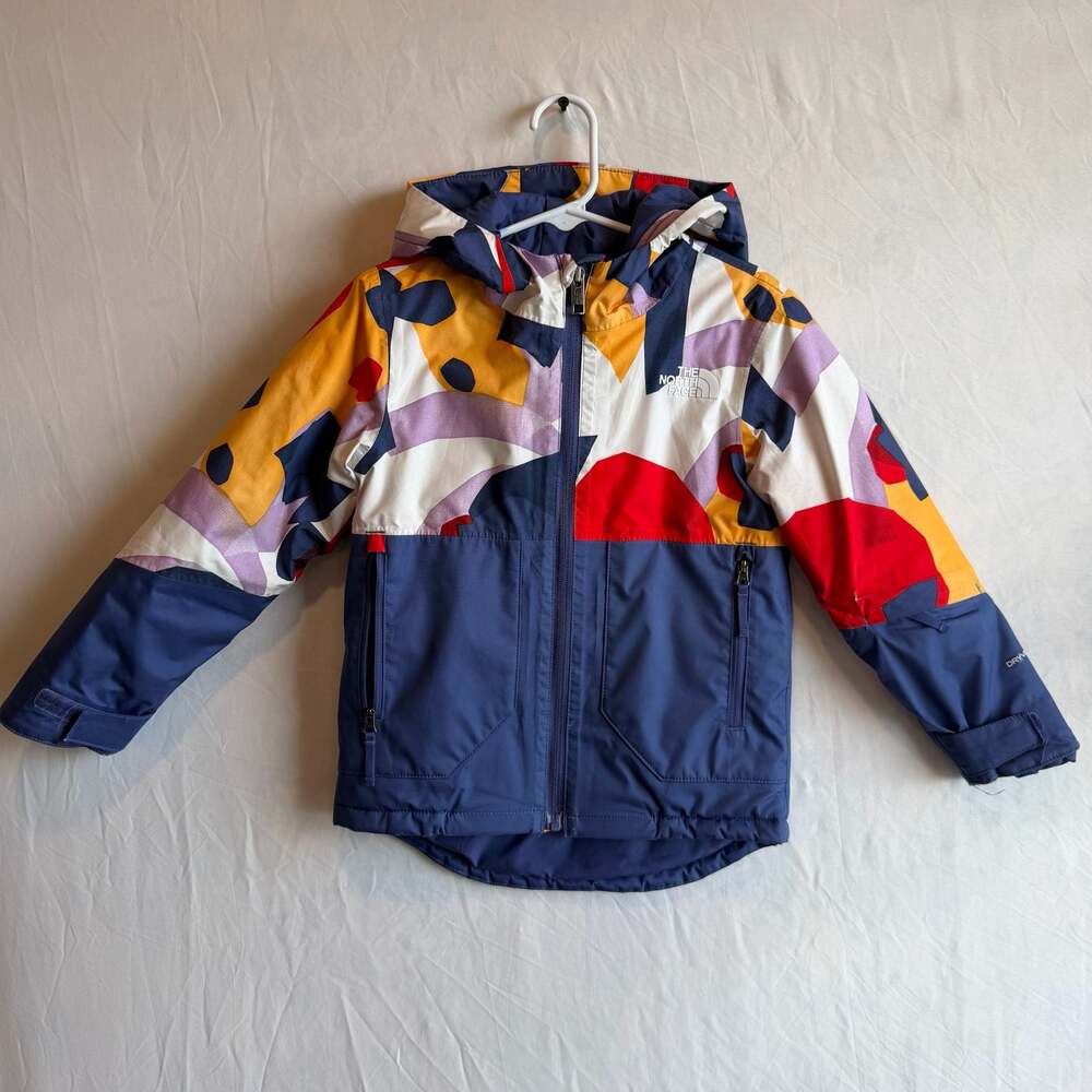 The North Face Kids Freedom Insulated Jacket in Cave Blue Collage Shapes Print